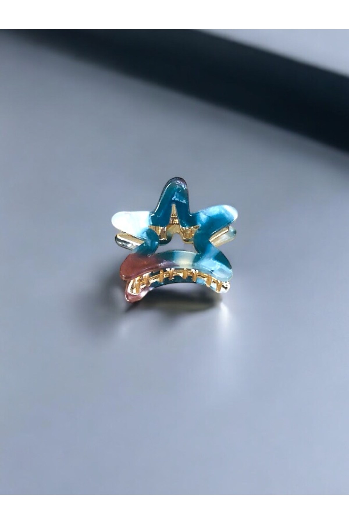 Kadın Minik Altın Detaylı 4 Cm Kemik Mandal Toka