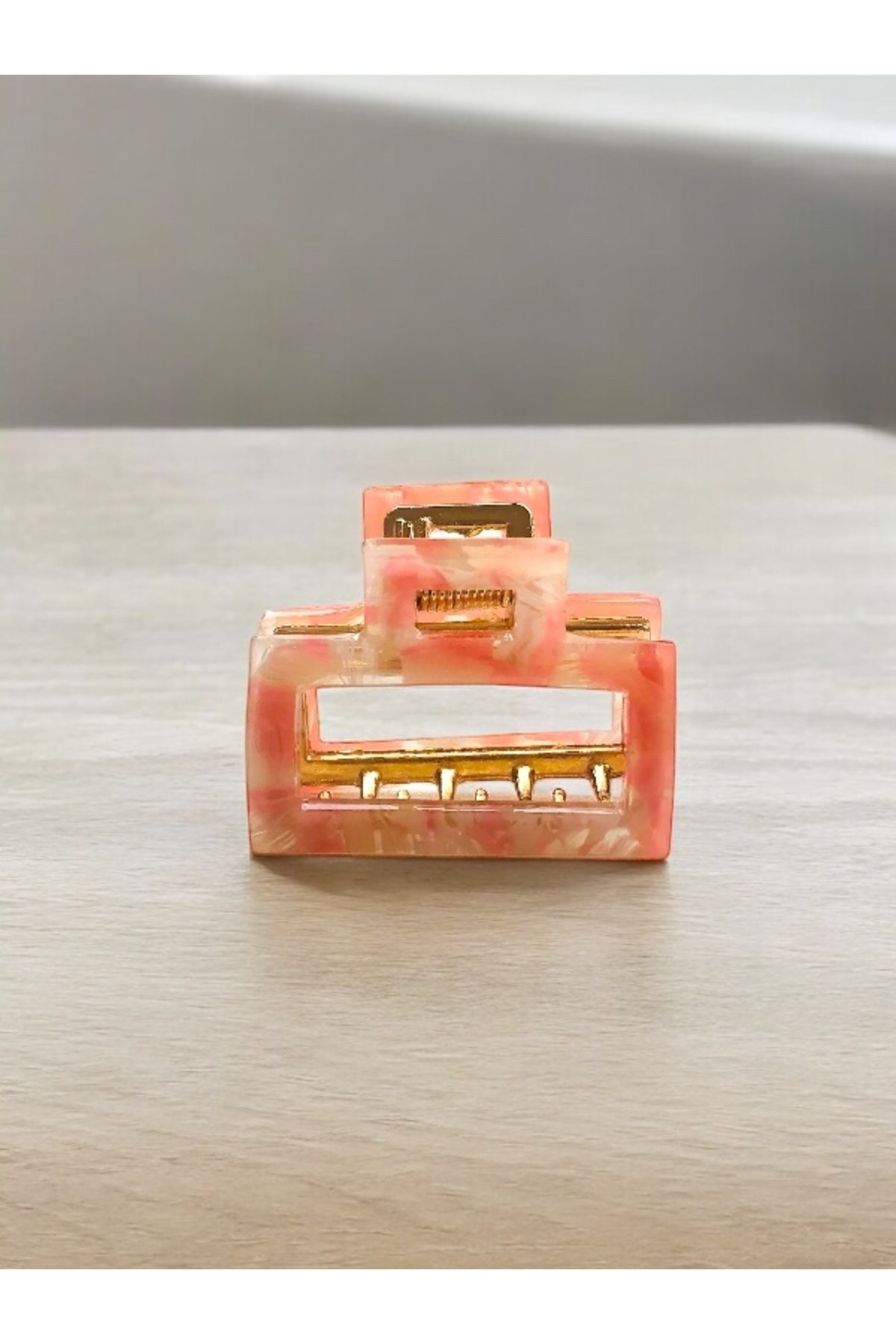 Kadın Minik Altın Detaylı 4 Cm Kemik Mandal Toka