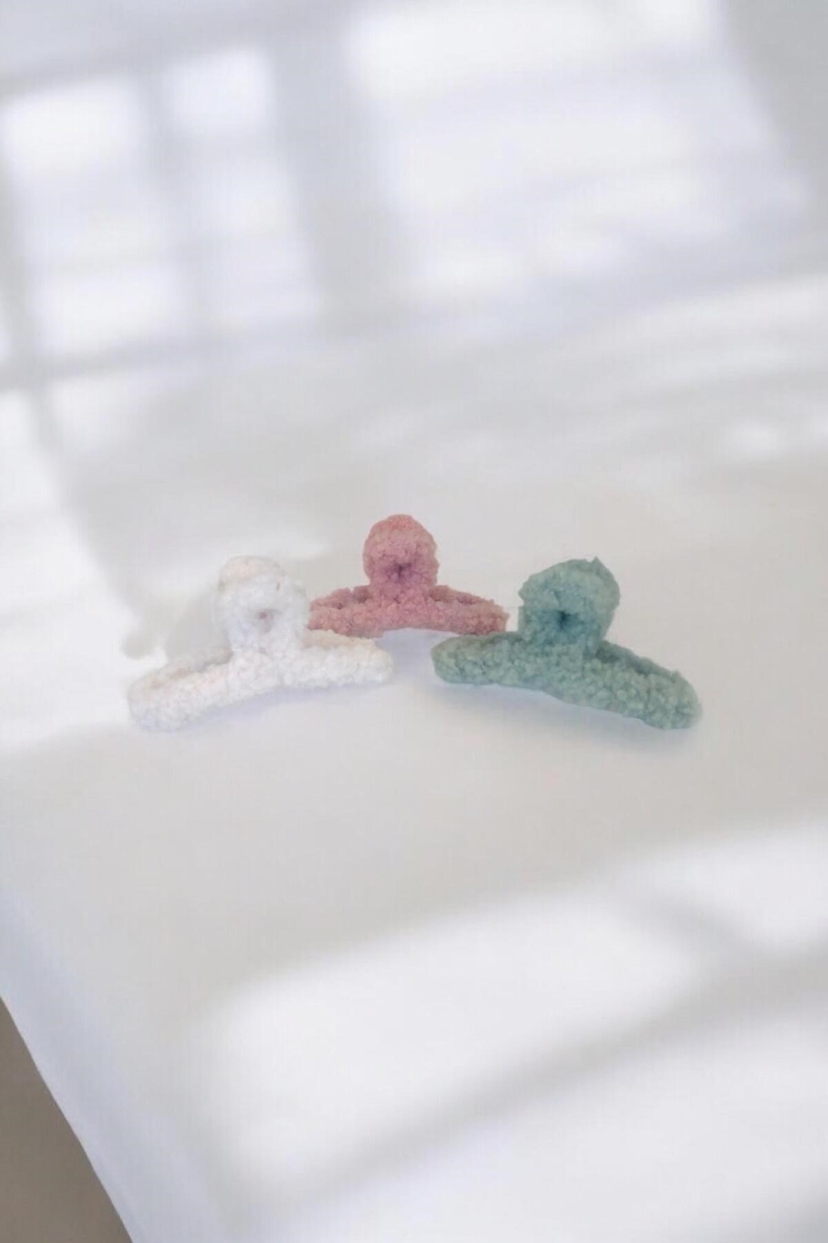 Kadın Peluş Model Kırçıllı 3 Adet Büyük Boy 11 Cm Mandal Toka Seti