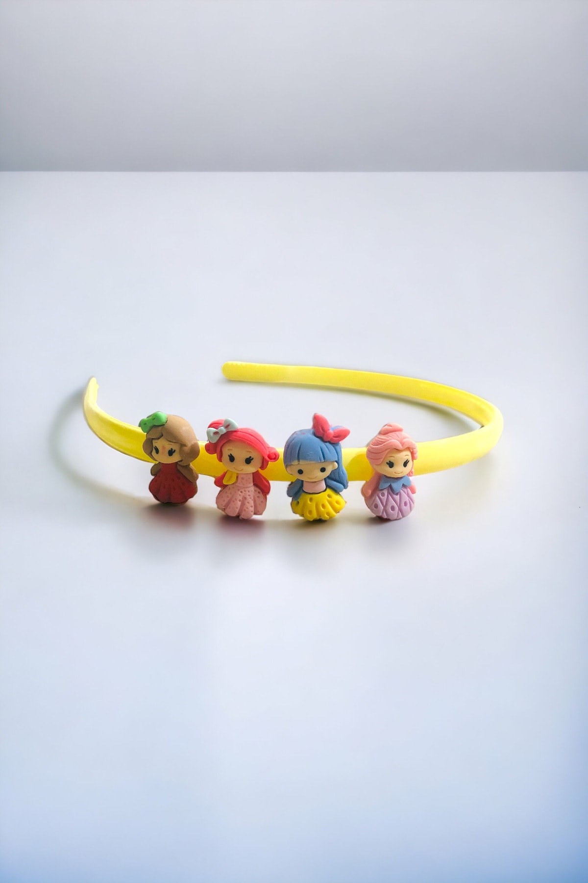 Kız Çocuk 4 Adet Bebek Figürlü Taraklı Taç
