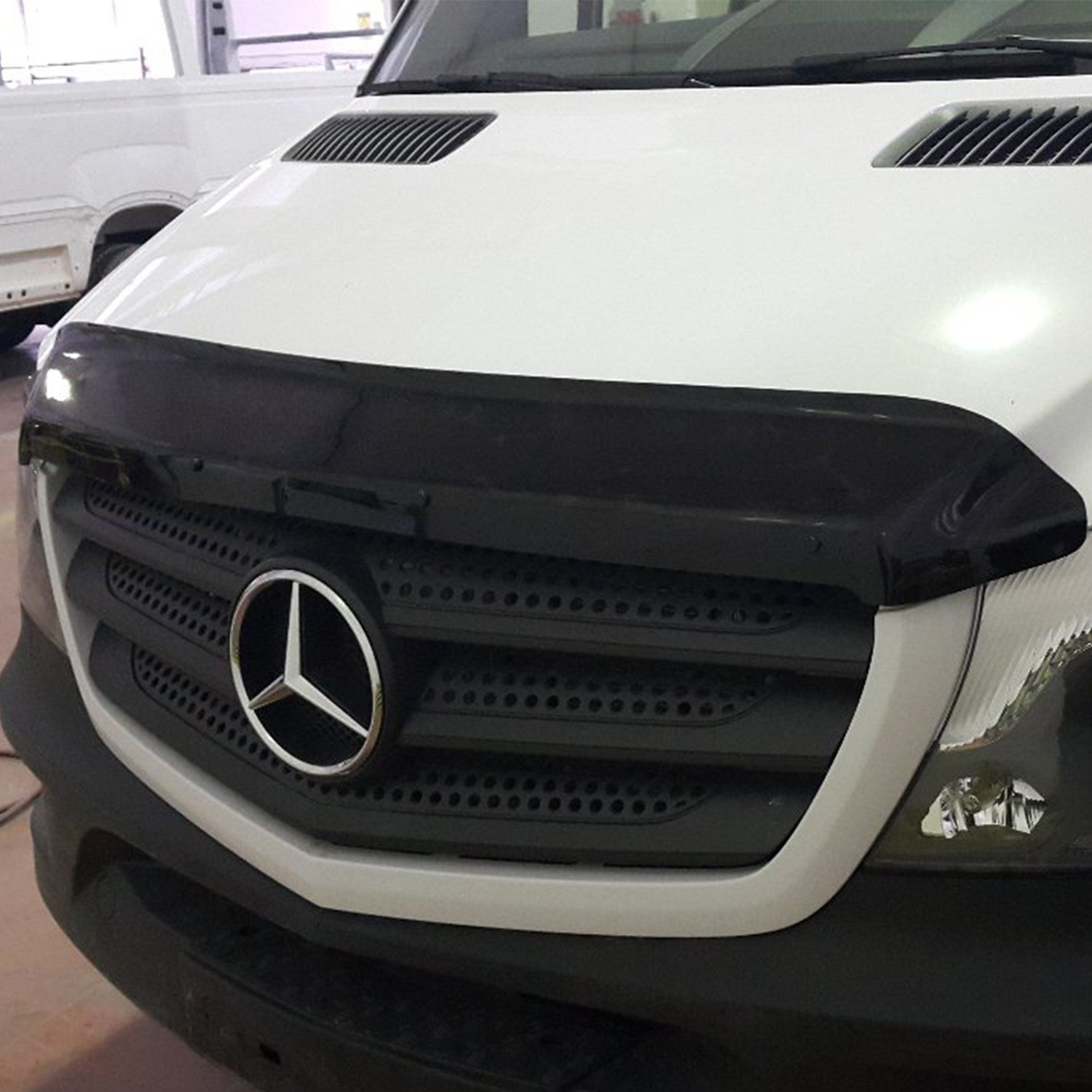 Mercedes Sprinter W906 Ön Kaput Rüzgarlığı 2014-2017 Yılı ve Arasına Uyumludur