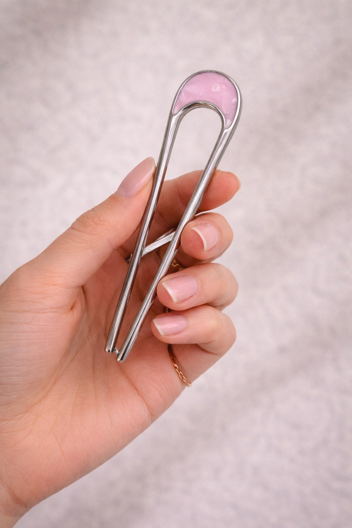 Metal Topuz Tokası 10 Cm Fransız Model Saç Çubuğu Kemik Detaylı Güçlü Tutuş Şık Kadın Saç Aksesuarı