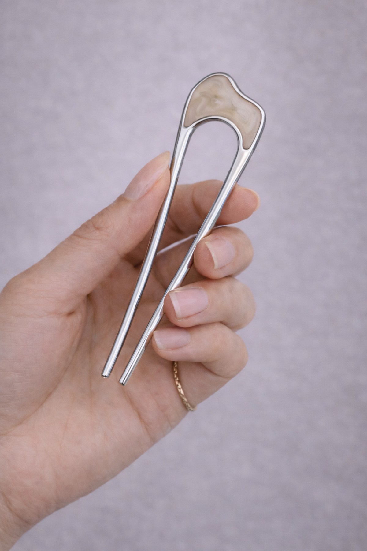 Metal Topuz Tokası 11 Cm Fransız Model Saç Çubuğu Kemik Detaylı Güçlü Tutuş Şık Kadın Saç Aksesuarı