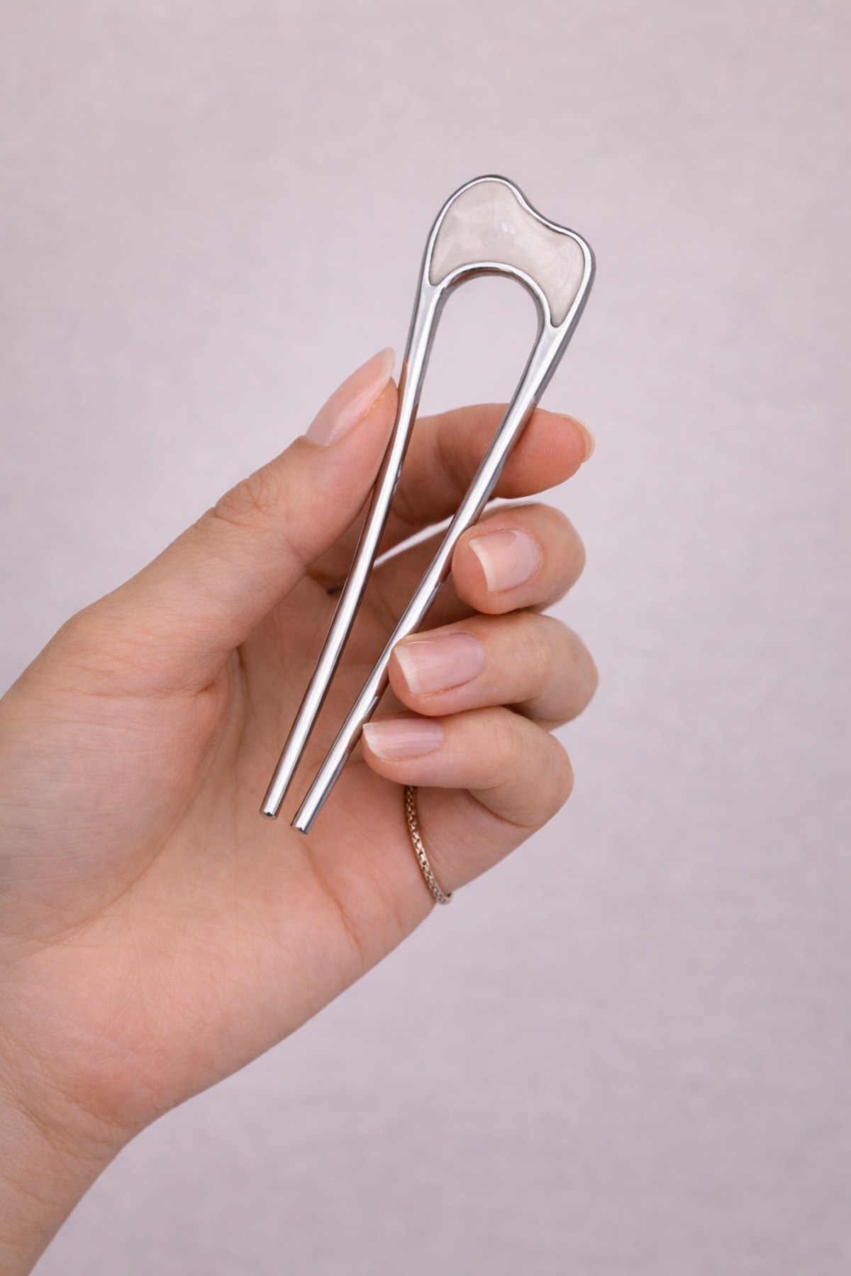 Metal Topuz Tokası 11 Cm Fransız Model Saç Çubuğu Kemik Detaylı Güçlü Tutuş Şık Kadın Saç Aksesuarı
