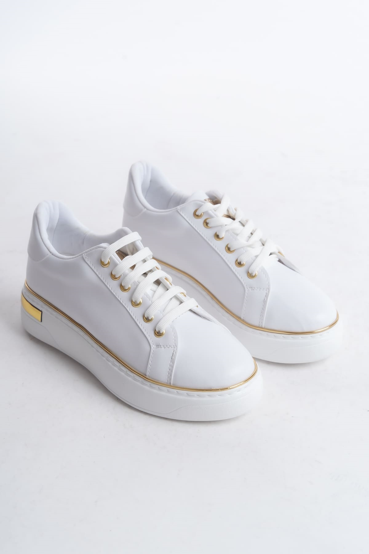 MINA Bağcıklı Ortopedik Taban Kadın Sneaker Spor Ayakkabı  CBT - Beyaz/Altın