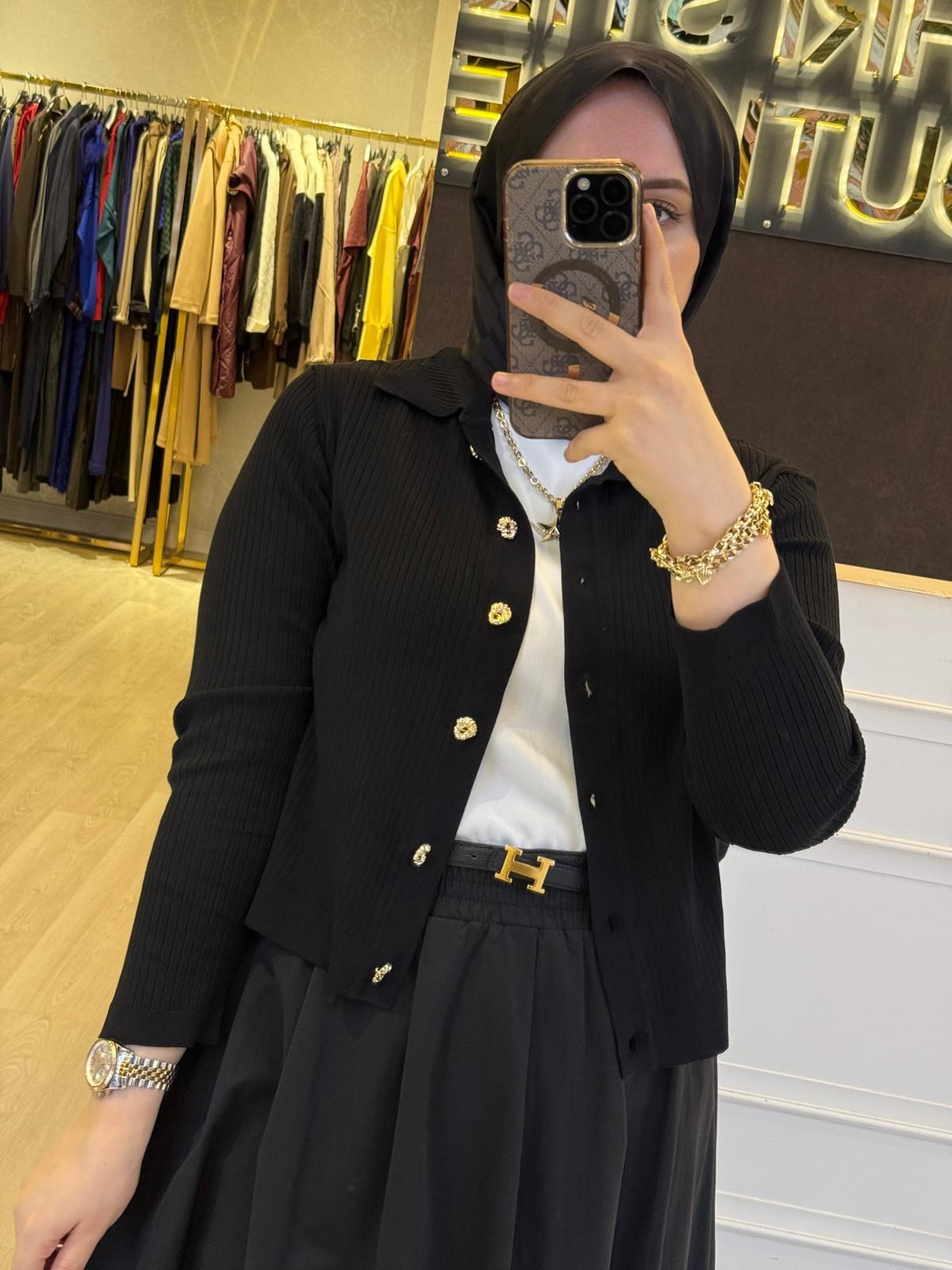 MİSSEMRAMİSS Belle Noir Midi Gold Düğmeli Merserize Hırka