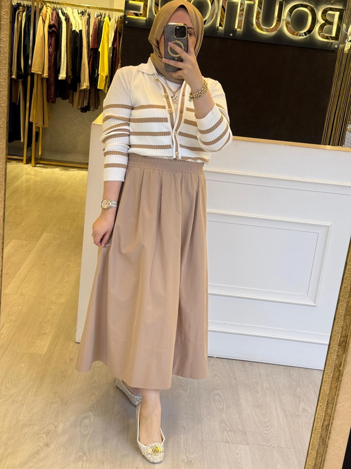 MİSSEMRAMİSS Belle Noir Midi Gold Düğmeli Merserize Hırka