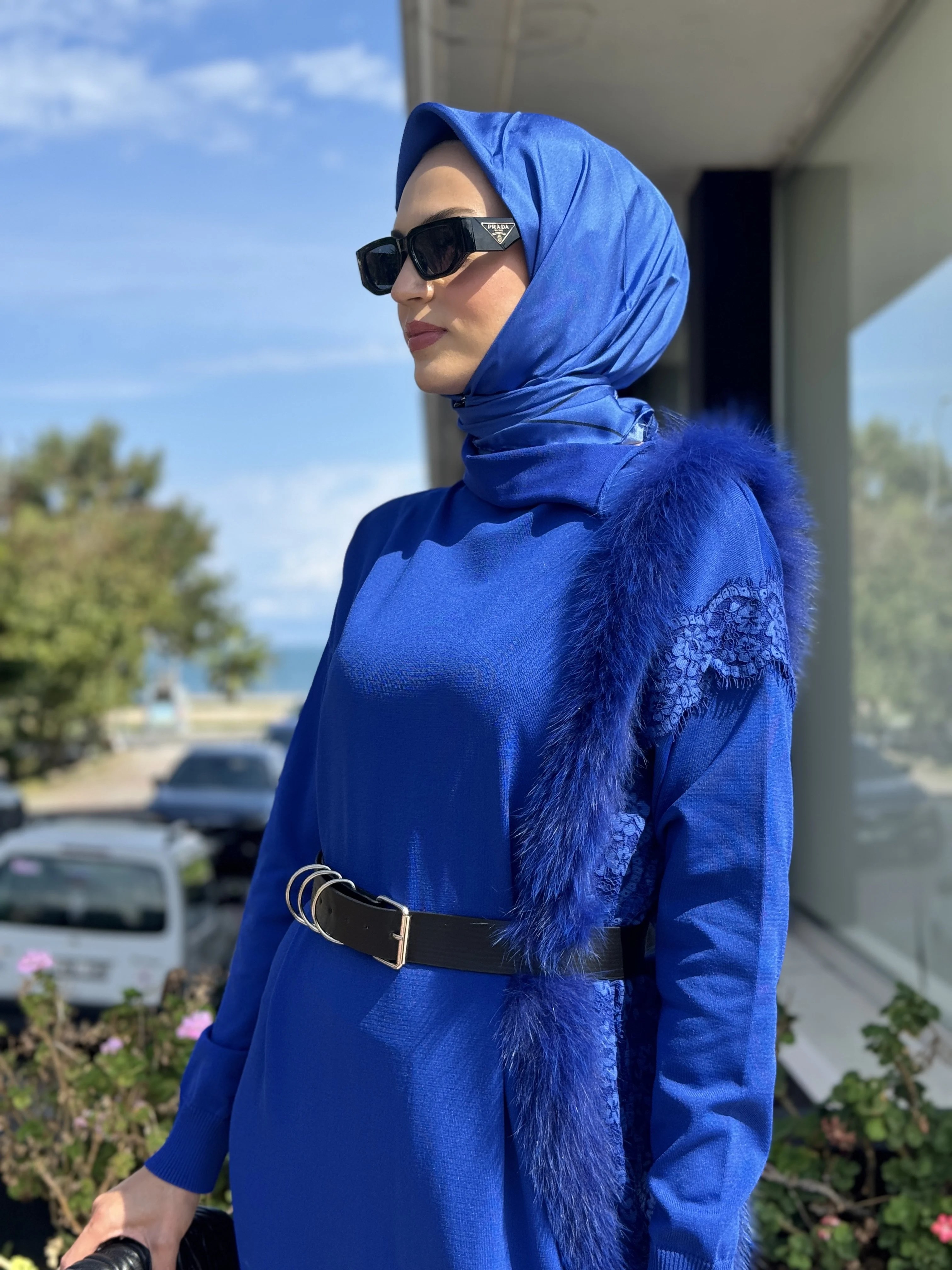 MİSSWHENCE 36805 TRİKO KÜRKLÜ DERİ KEMER DETAYLI ELBİSE