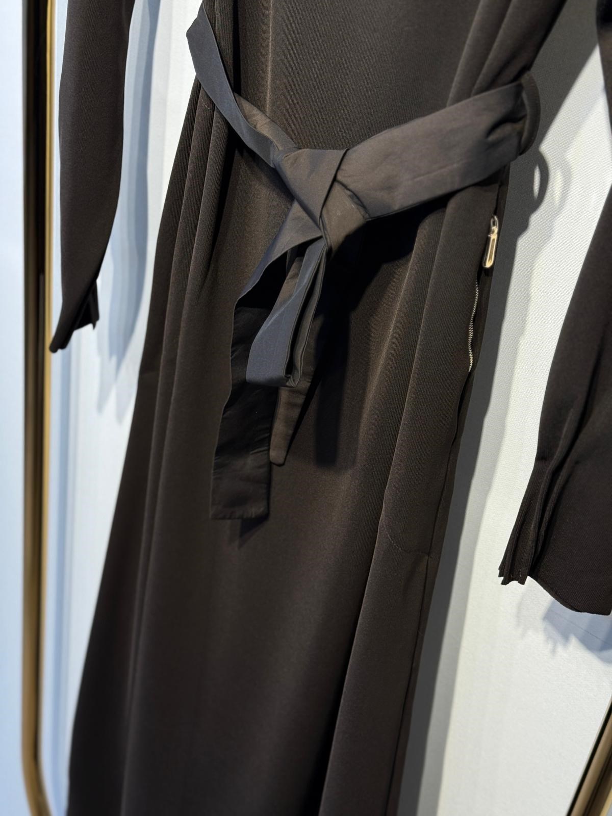 MİSSWHENCE 38822 Gold Fermuar Detaylı Özel Yaka Tasarım Belden Bağlamalı Uzun Viskon Elbise