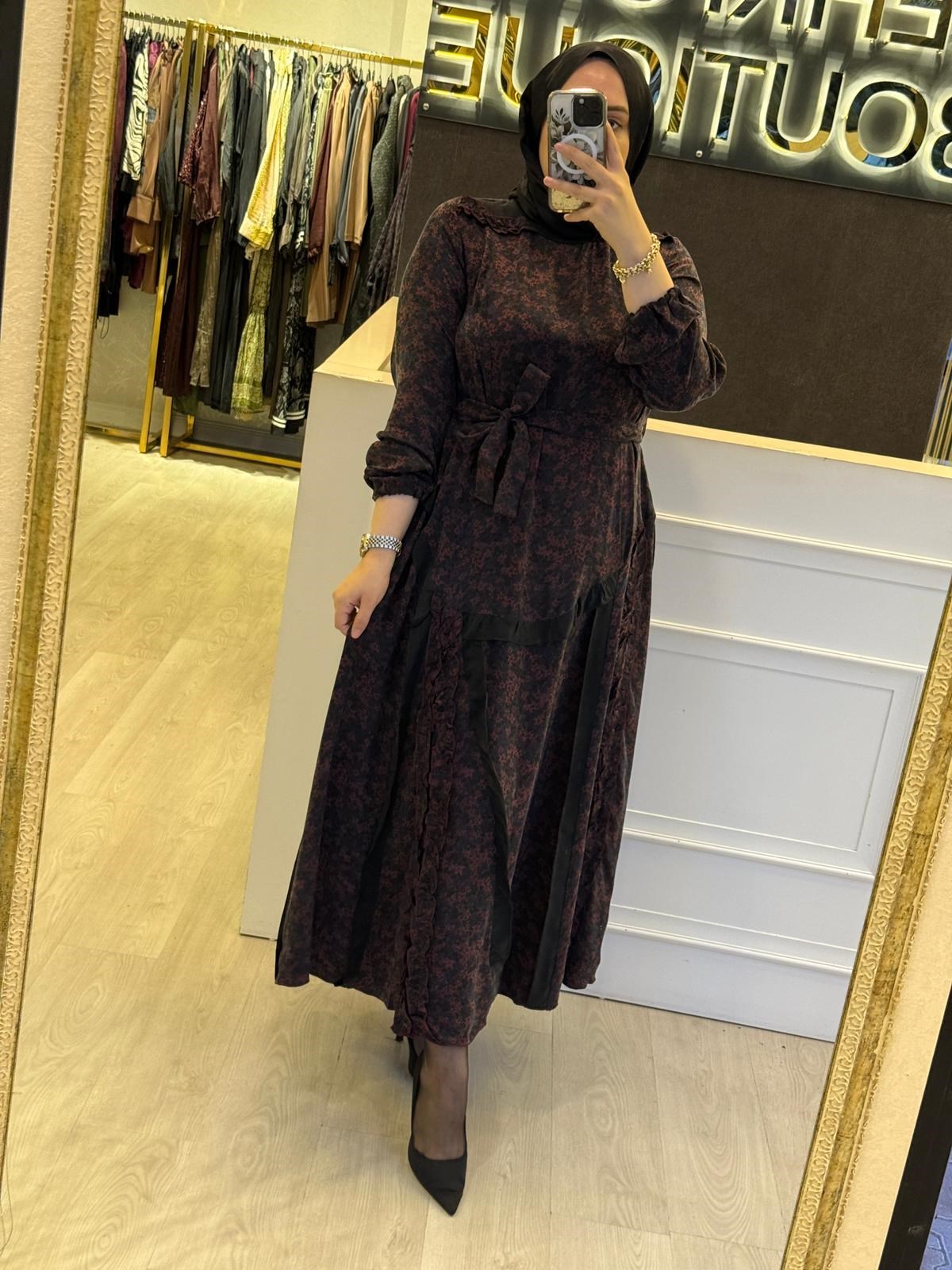 MİSSWHENCE 38829 Desenli Kumaş Belden Bağlamalı Uzun Elbise
