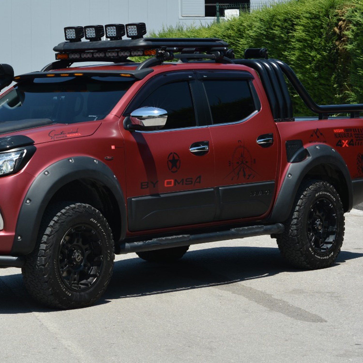Nissan Navara Çift Depolu Vidalı Çamurluk Dodik 2016 Yılı ve Sonrasına Uyumludur