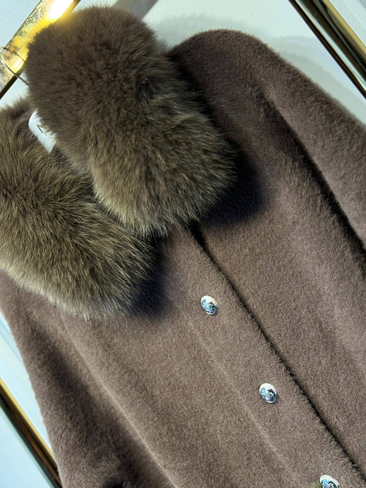 NUSS Düğme Detaylı Angora Kaban