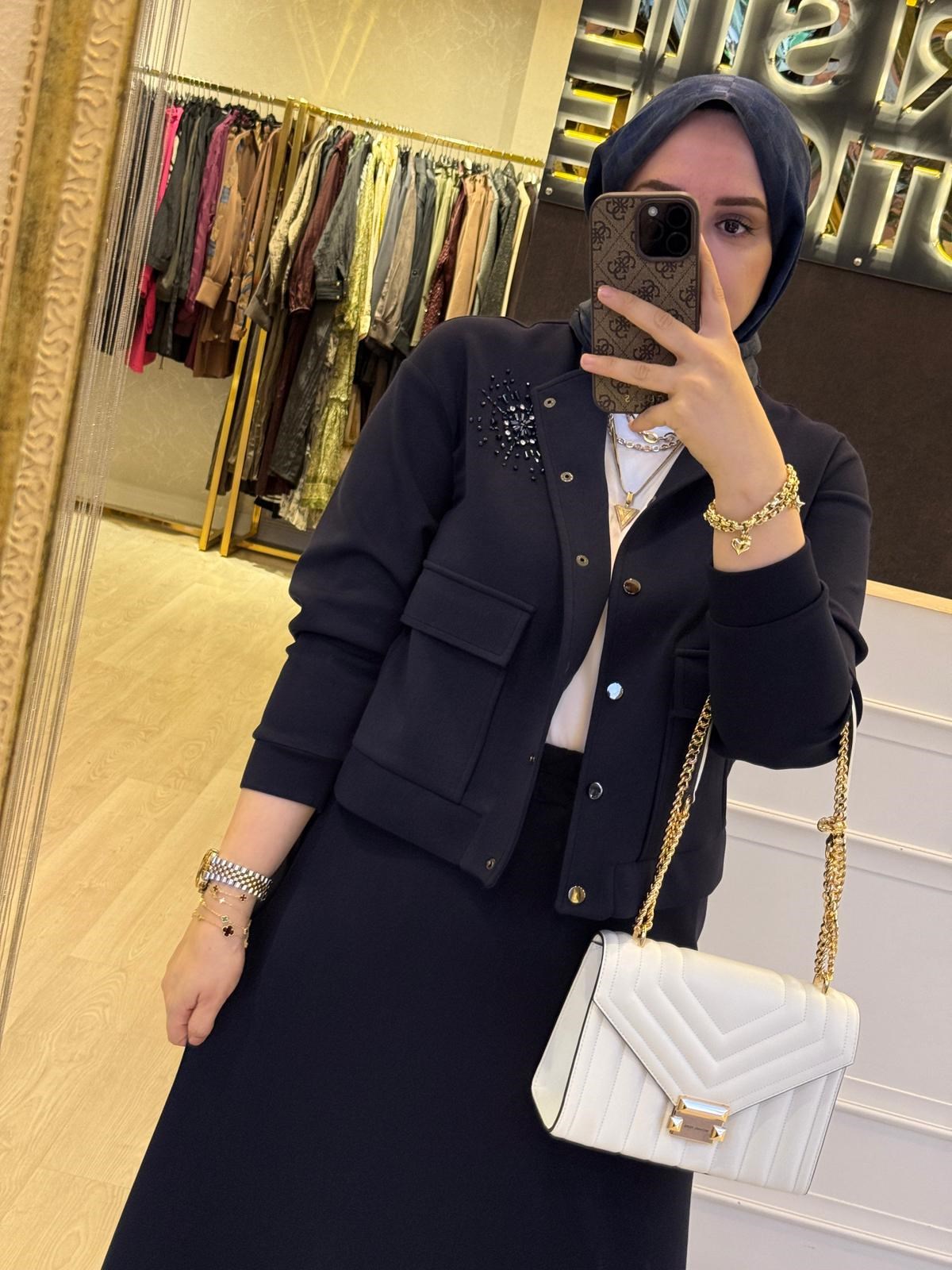 NUSS Göğüs Yıldız Pırlanta İşlemeli Ceket Etek Takım