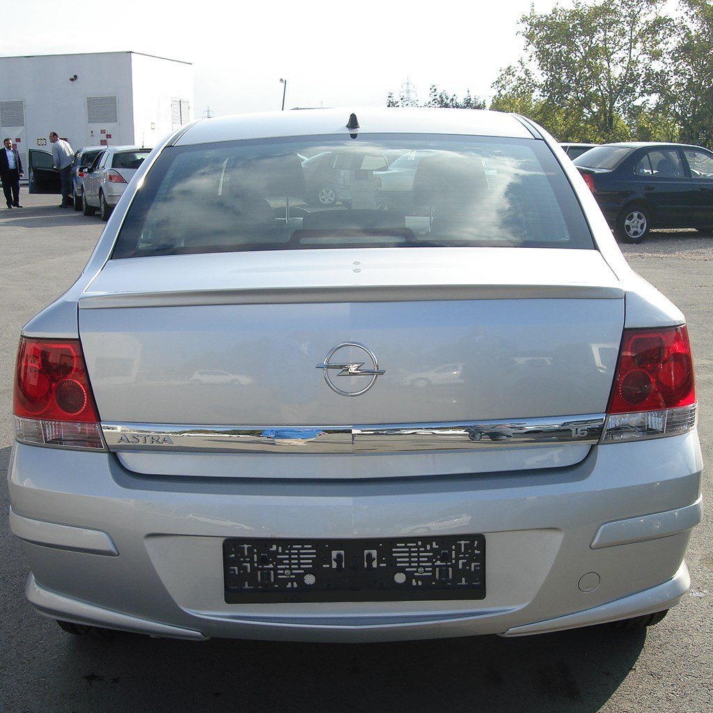 Opel Astra H Sedan Spoiler 2008-2010 Yılı ve Arasına Uyumludur