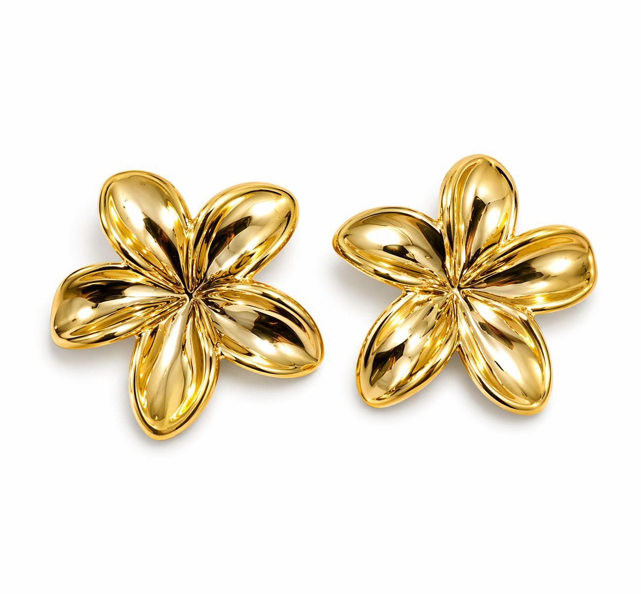 Özel Seri Çiçek Formlu Gold Küpe