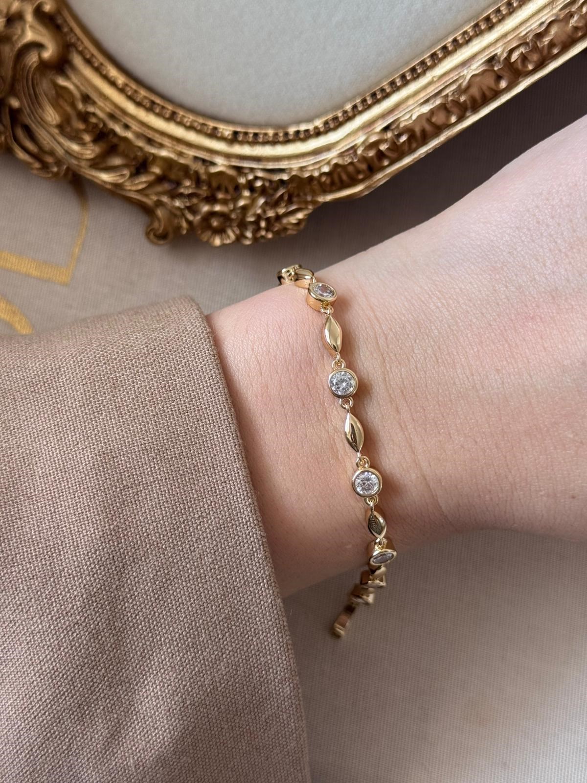 Özel Seri Minimal Taşlı Bileklik