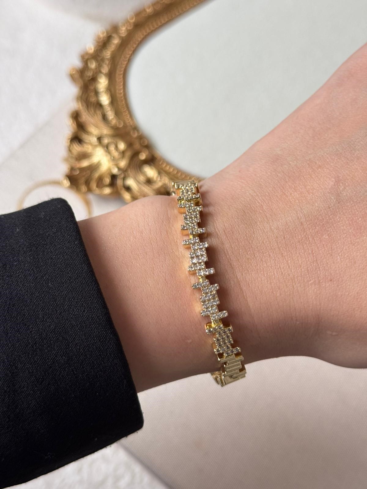 Özel Seri Taşlı Gold Bileklik