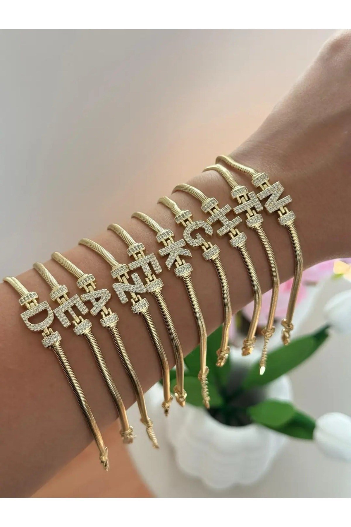 Özel Seri Zirkon Taşlı G Harf Bileklik