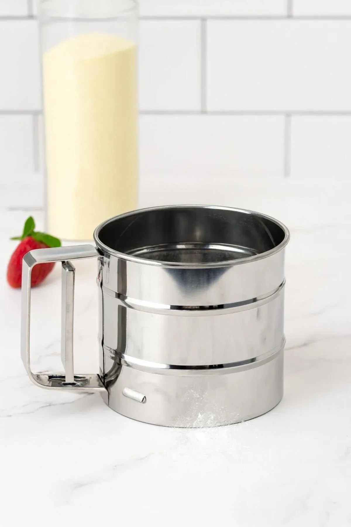 Paslanmaz Çelik Metal Un Eleği – Tetikli Pratik Pasta Eleği