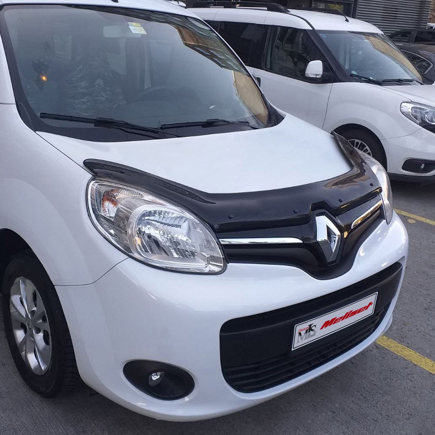 Renault Kangoo Ön Kaput Rüzgarlığı 2013-2021 Yılı ve Arasına Uyumludur
