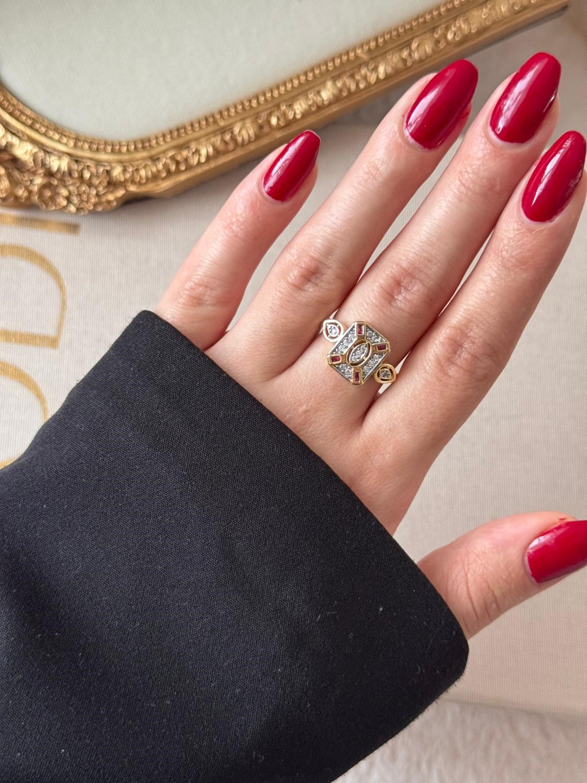 Ruby Frame Gold Yüzük