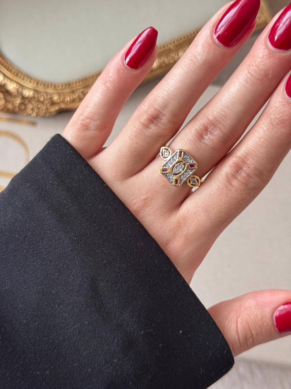 Ruby Frame Gold Yüzük