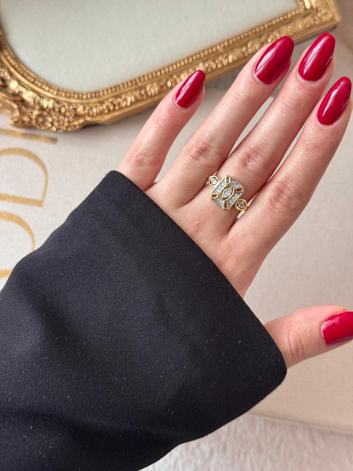 Ruby Frame Gold Yüzük