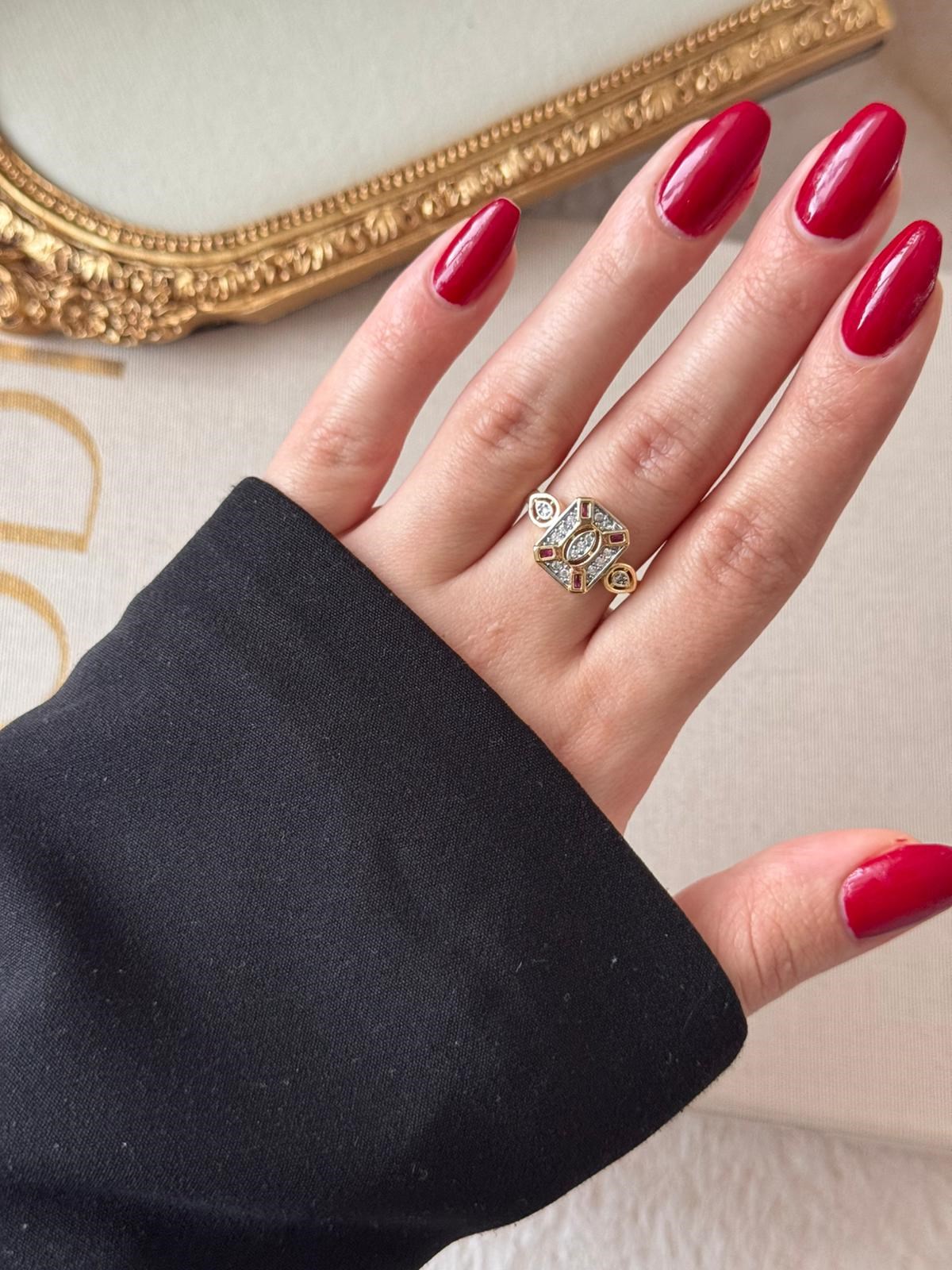 Ruby Frame Gold Yüzük