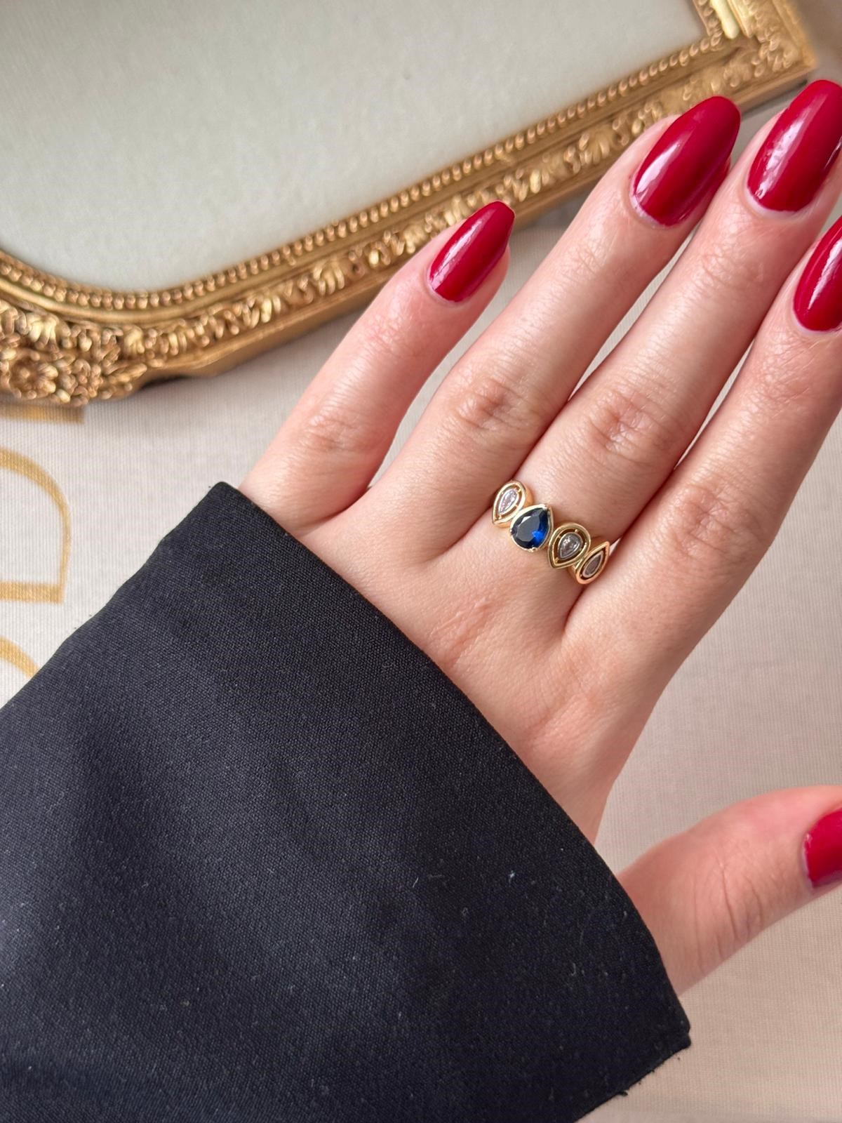 Sapphire Trio Gold Yüzük