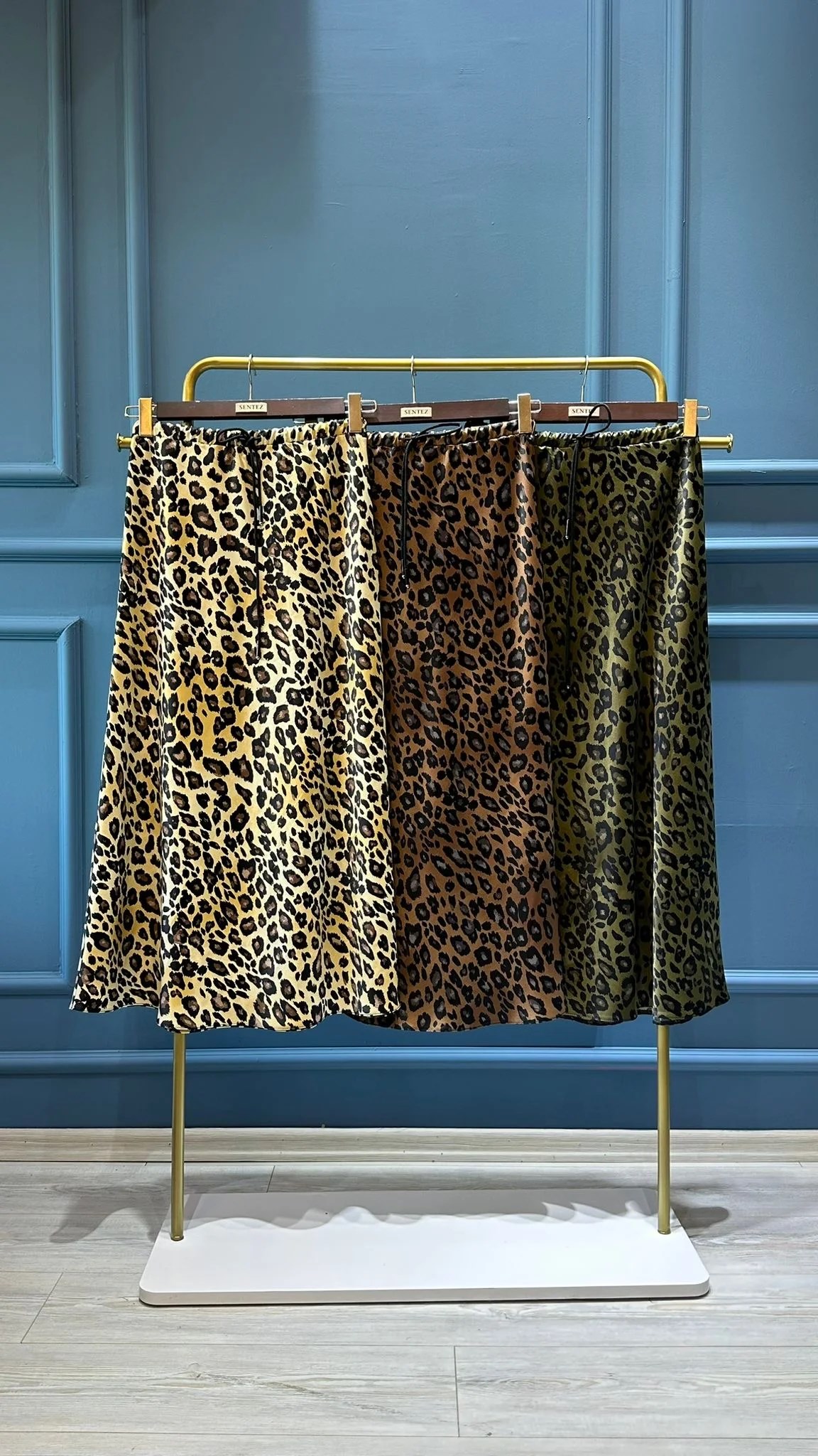SENTEZ LEOPAR SATEN KİLOŞ ETEK