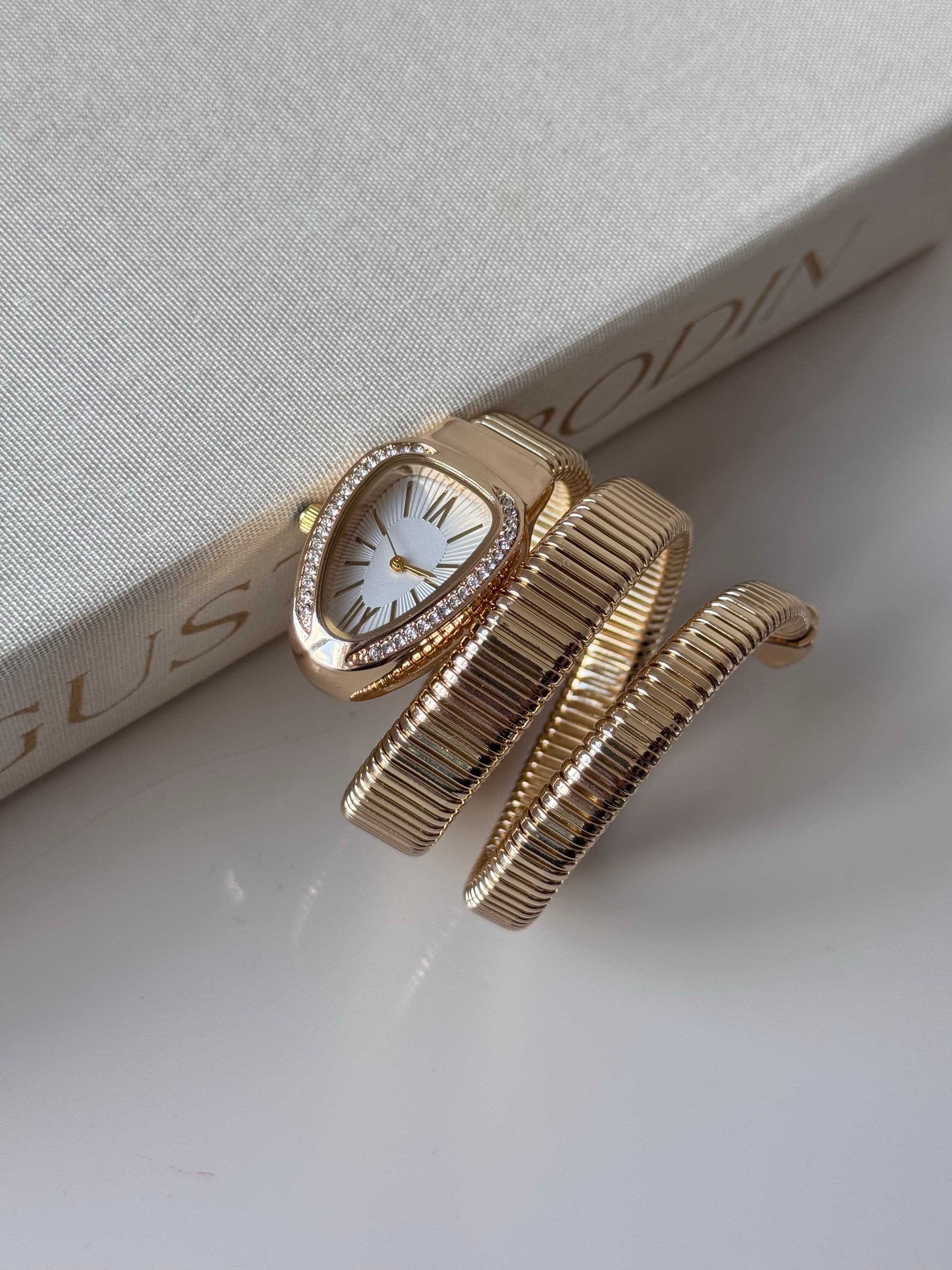 Serpenti Saat
