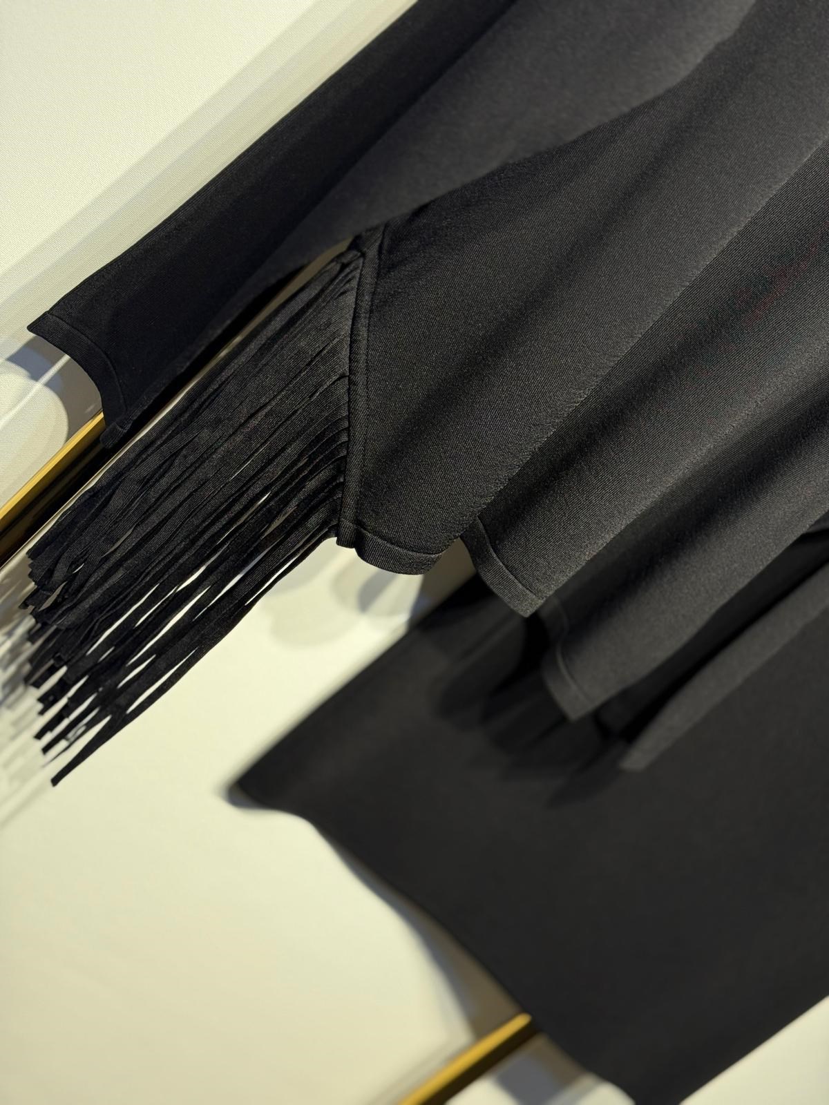 TIĞ TRİKO Püskül Detaylı Rayon Bluz - Etek Takım
