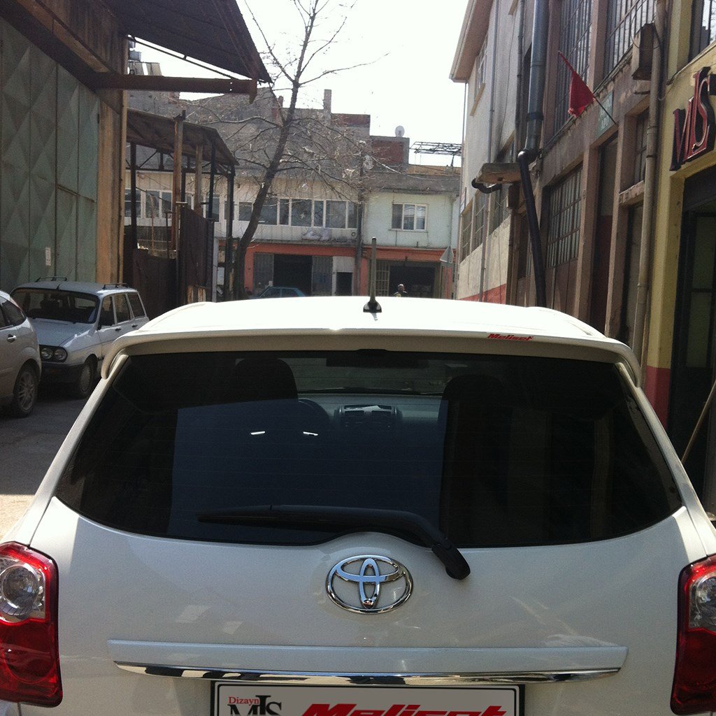 Toyota Auris Spoiler 2009-2011 Yılı ve Arasına Uyumludur