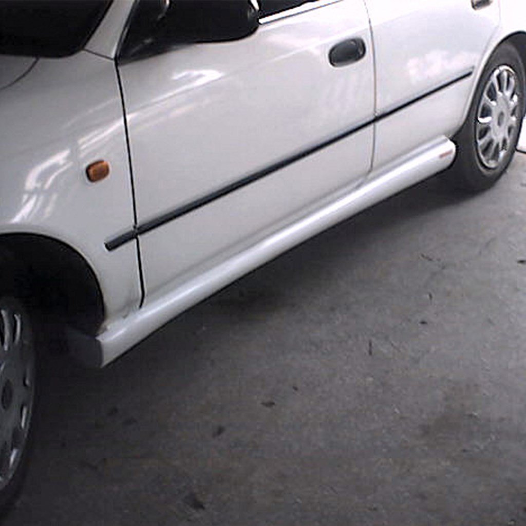 Toyota Corolla Yan Marşpiel 1993-1998 Yılı ve Arasına Uyumludur
