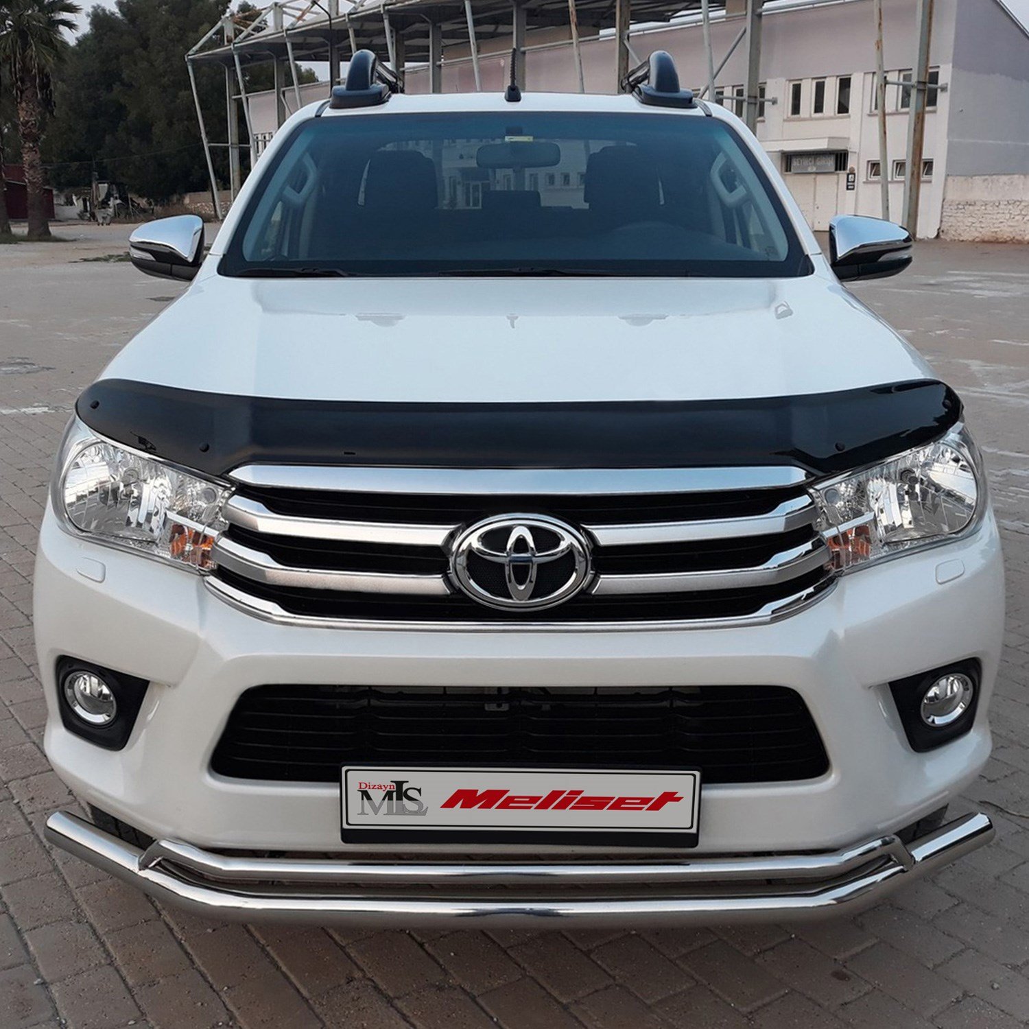 Toyota Hilux Ön Kaput Rüzgarlığı 2015-2020 Yılı ve Arasına Uyumludur