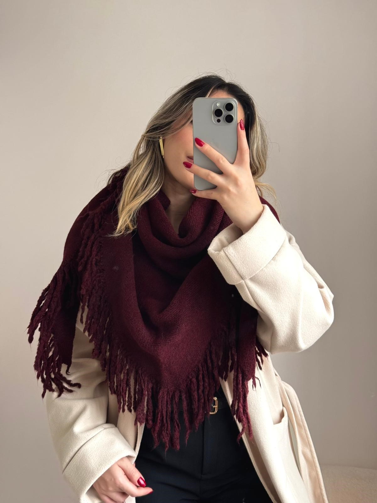 Üçgen Püsküllü Triko Şal Bordo