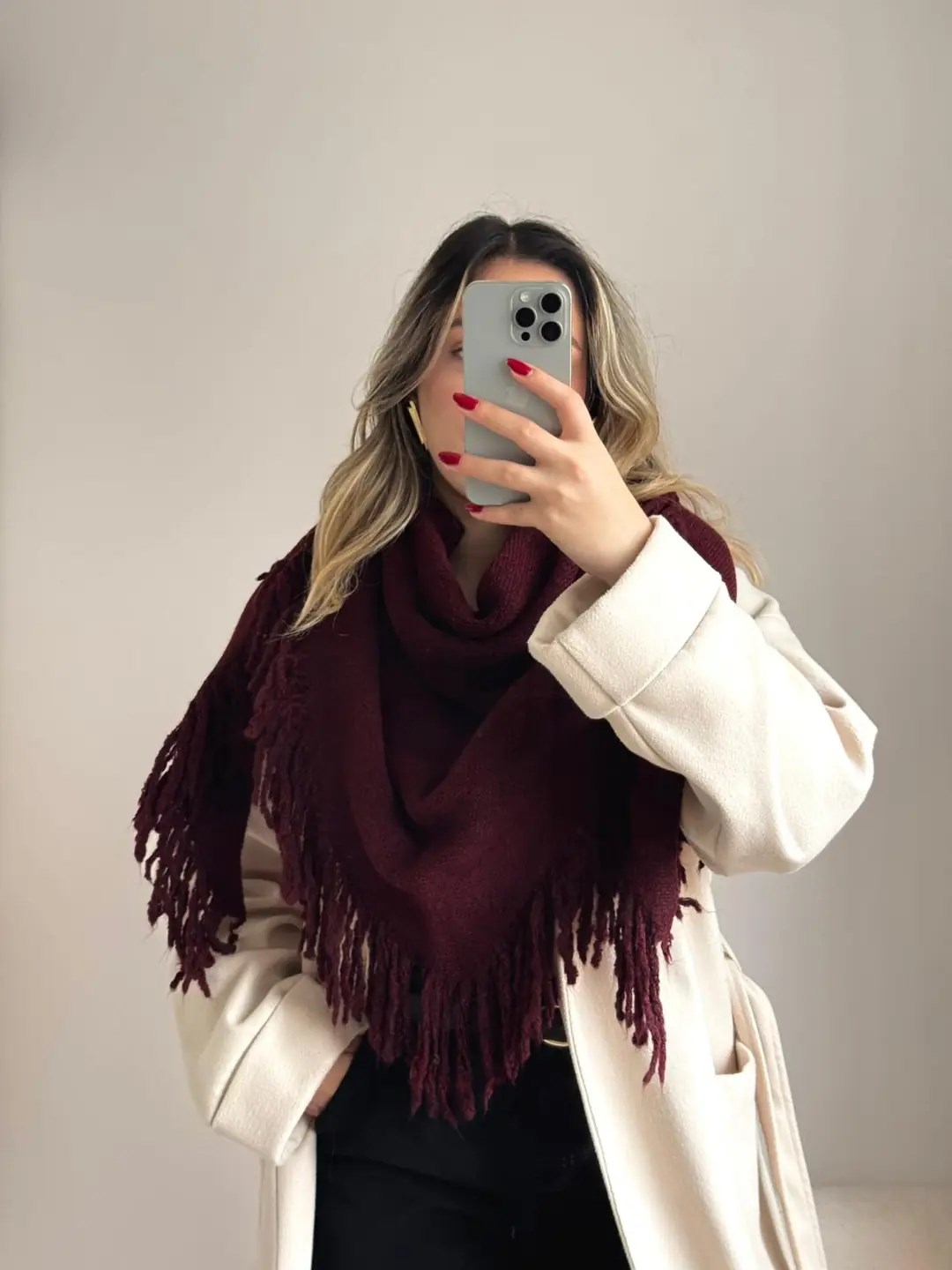 Üçgen Püsküllü Triko Şal Kahverengi