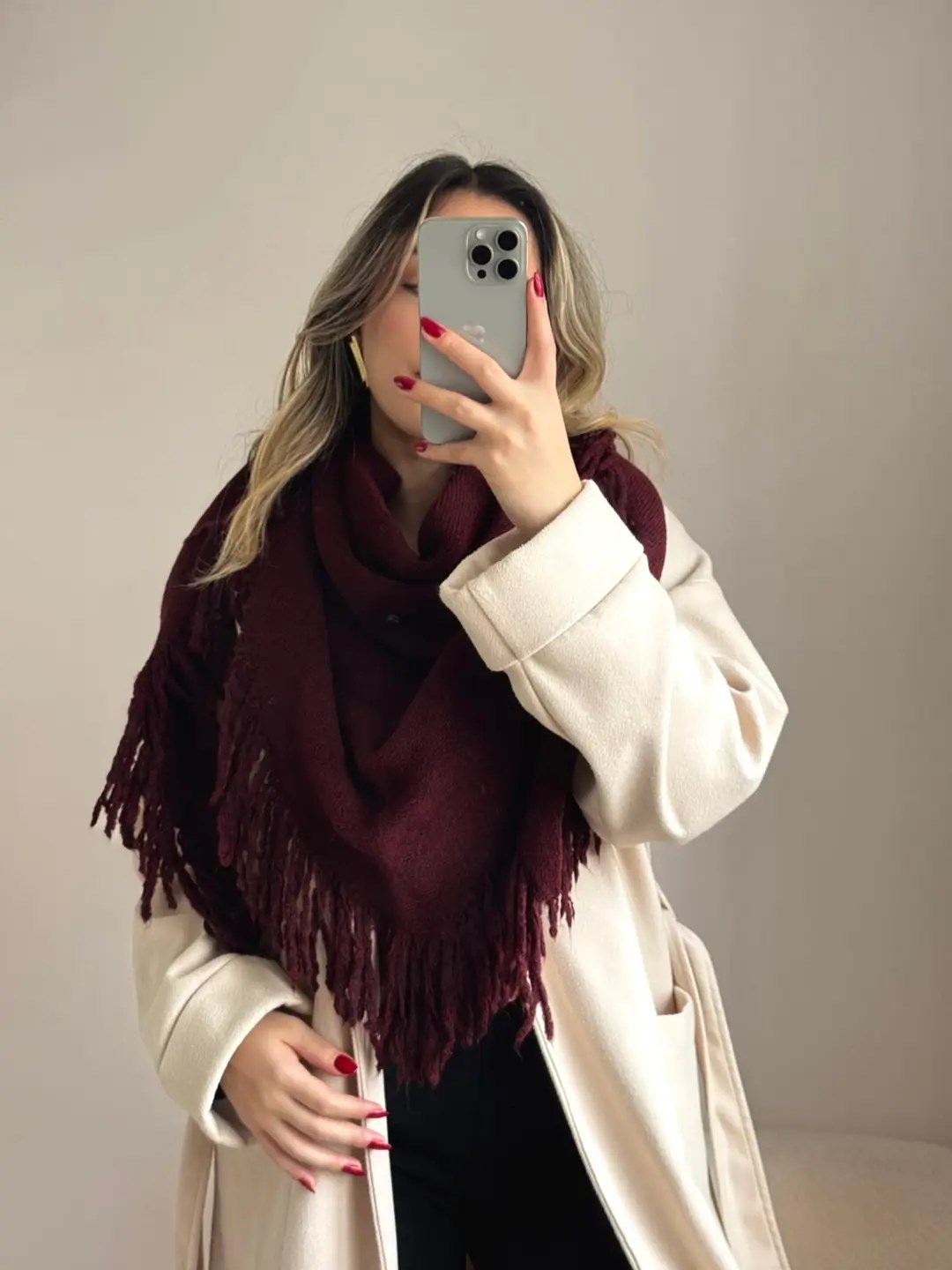 Üçgen Püsküllü Triko Şal Kahverengi