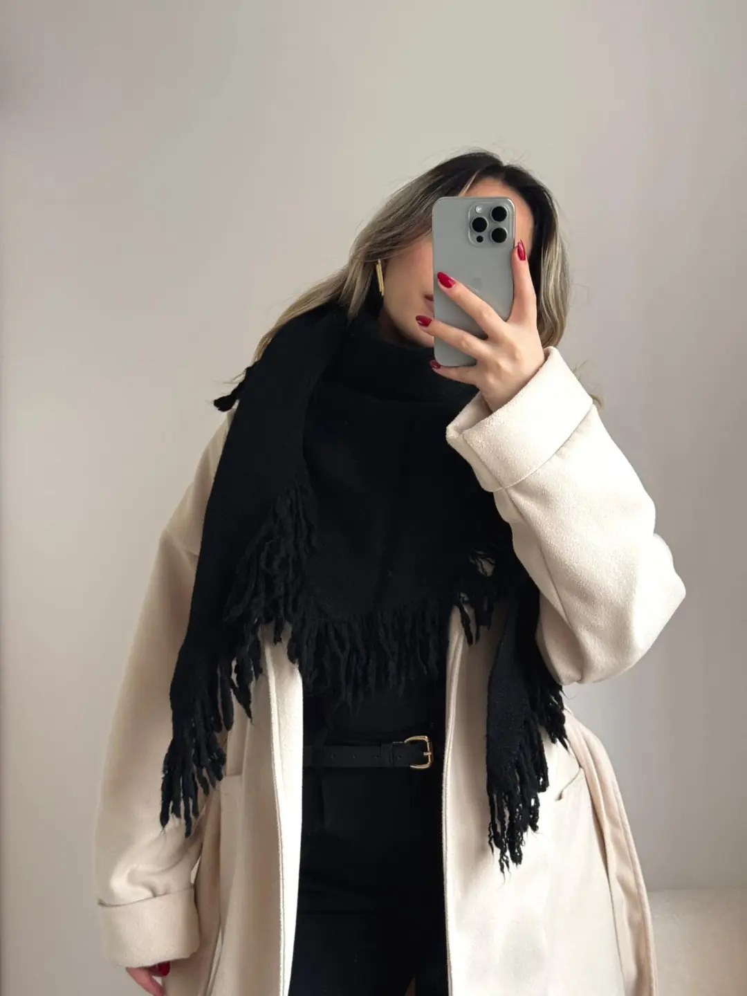 Üçgen Püsküllü Triko Şal Kahverengi
