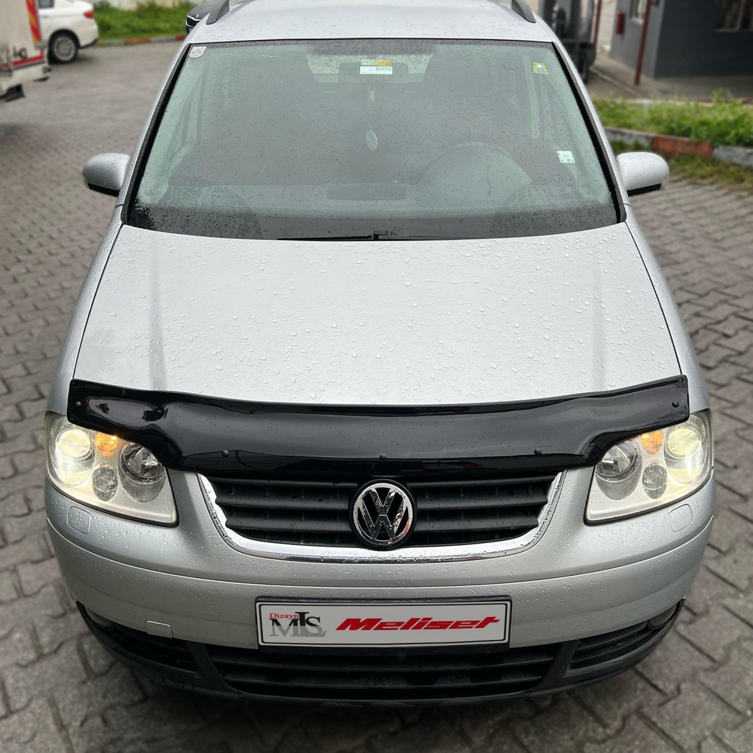 Volkswagen Touran Ön Kaput Rüzgarlığı 2003-2006 Yılı ve Arasına Uyumludur