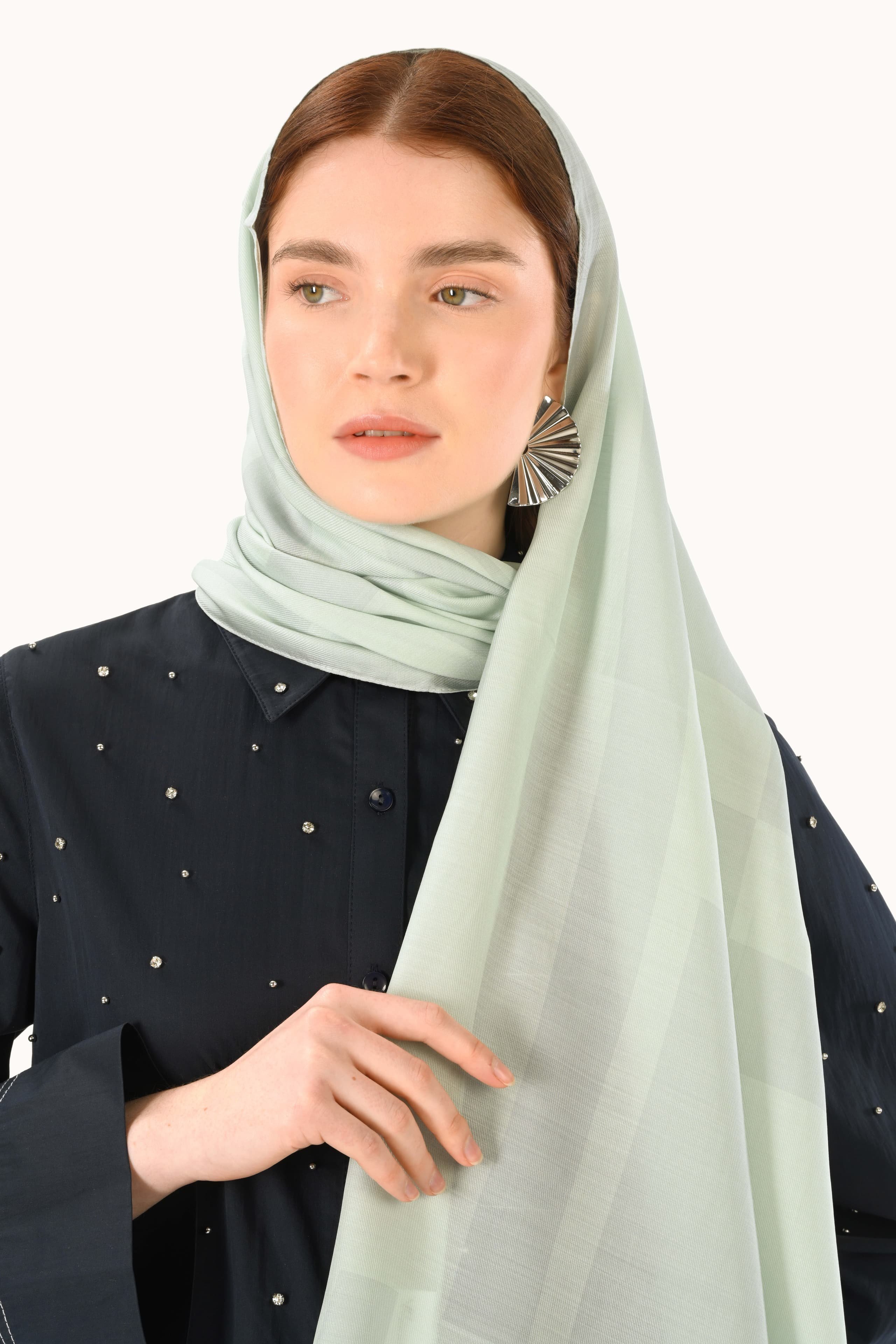 WENNORA NUR ŞAL
