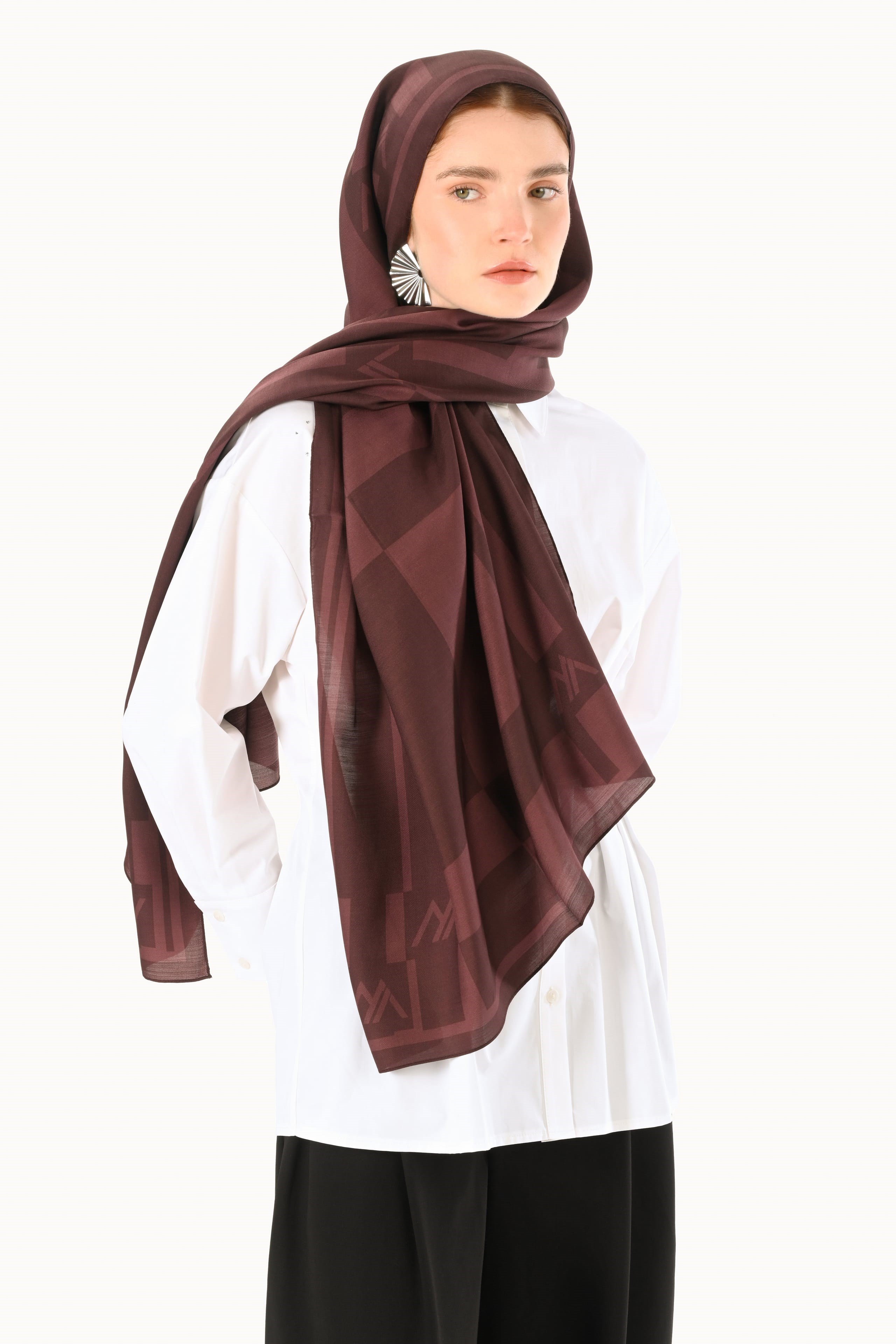 WENNORA NUR ŞAL