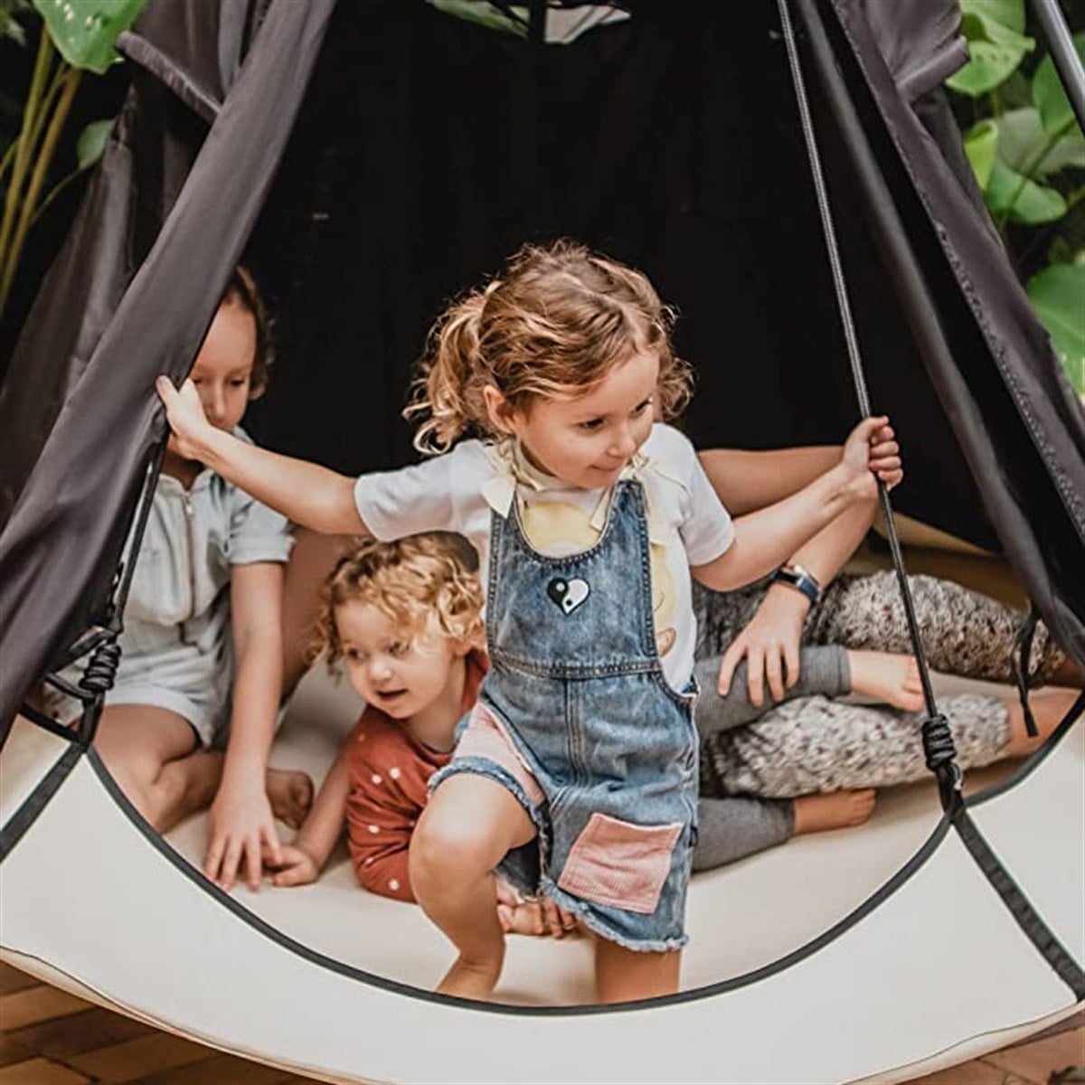 Hang Out Pod Kılıfı, Siyah