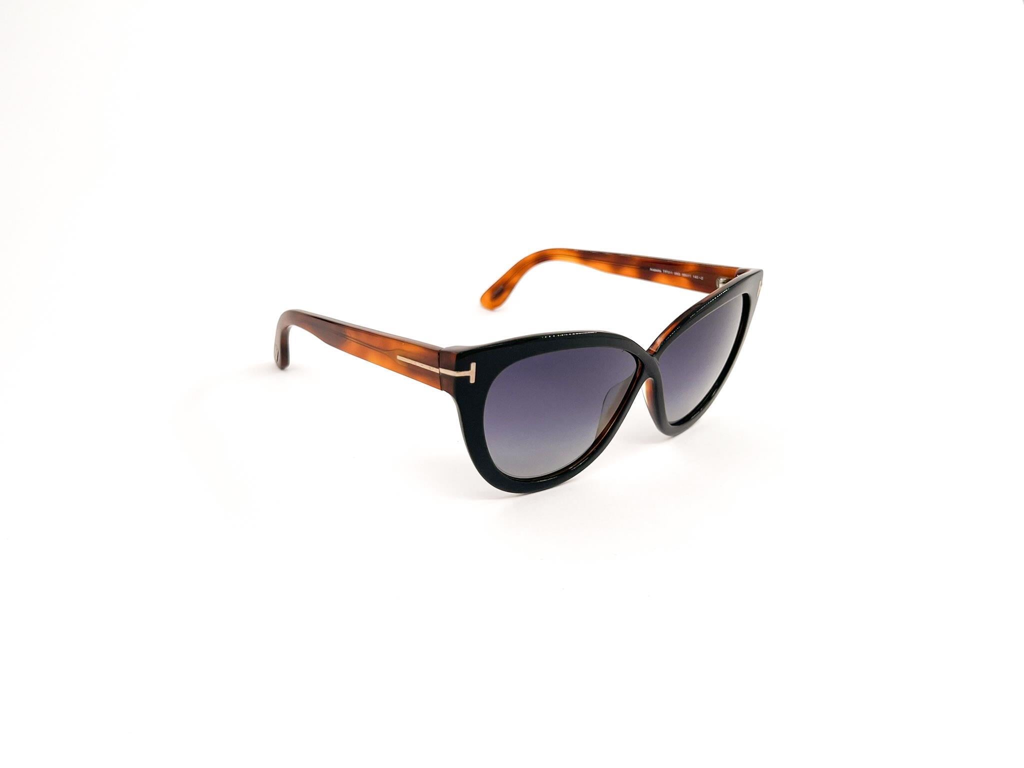 TOM FORD TF 511 05G 59 Kadın Güneş Gözlüğü
