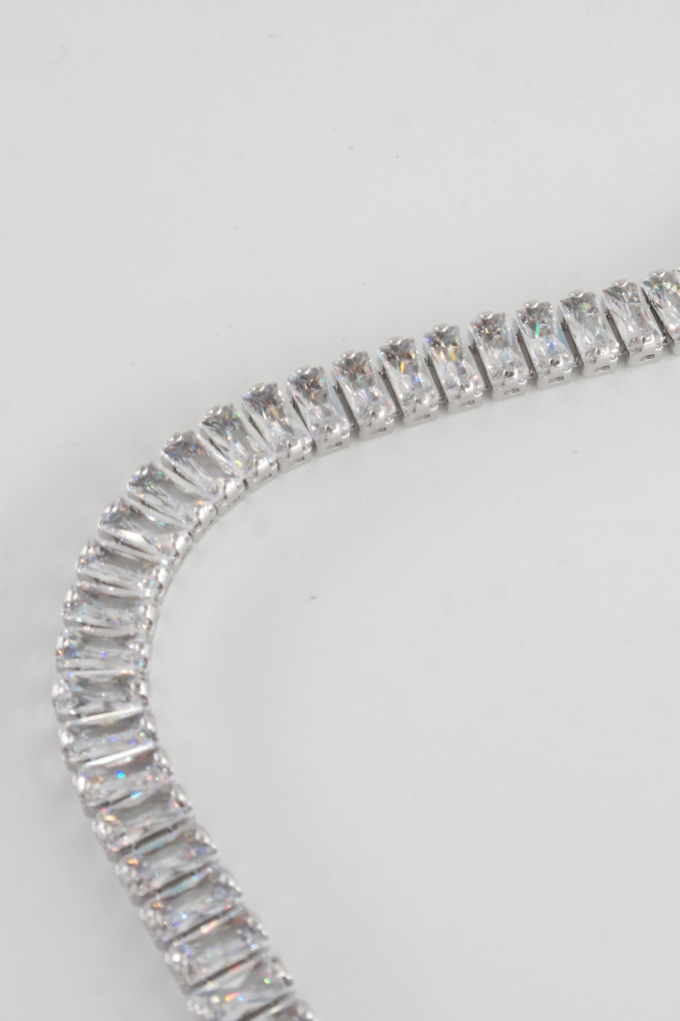 Kadın 316 L Çelik Vip Seri Antialerjik Baget Zirkon Taşlı Su Yolu Bileklik  Ölçüleri 17cm + 3 cm uzatma 6 MM Taş Boyutu