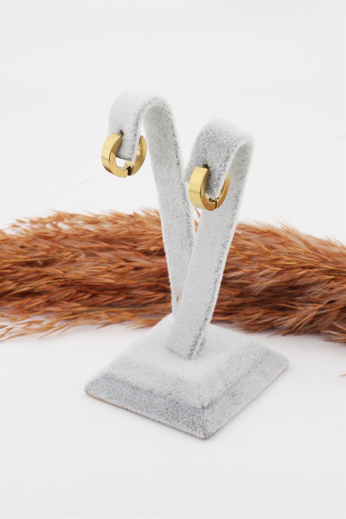 Kadın Çelik Basic Geometrik 1 cm Halka Model Klipsli Küpe