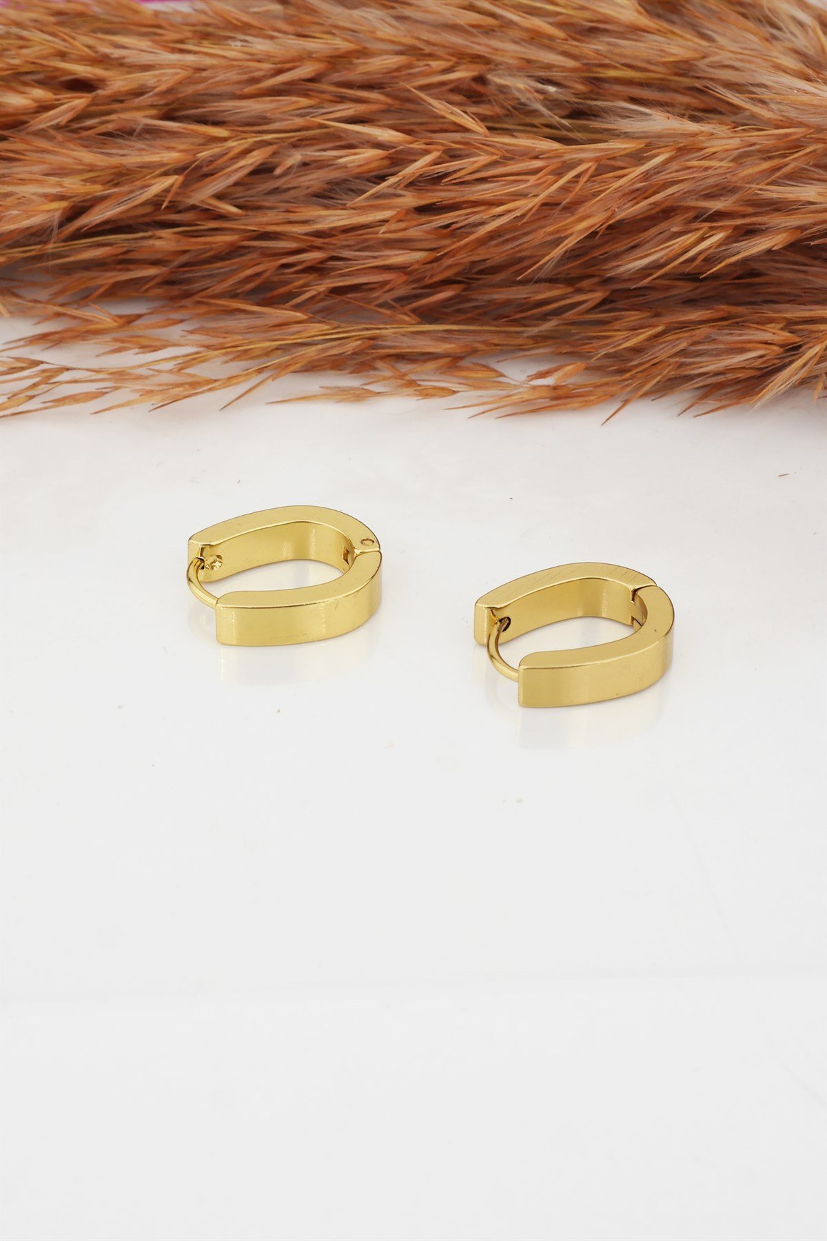 Kadın Çelik Basic Geometrik 1.5  cm Elips Moldel Klipsli Küpe