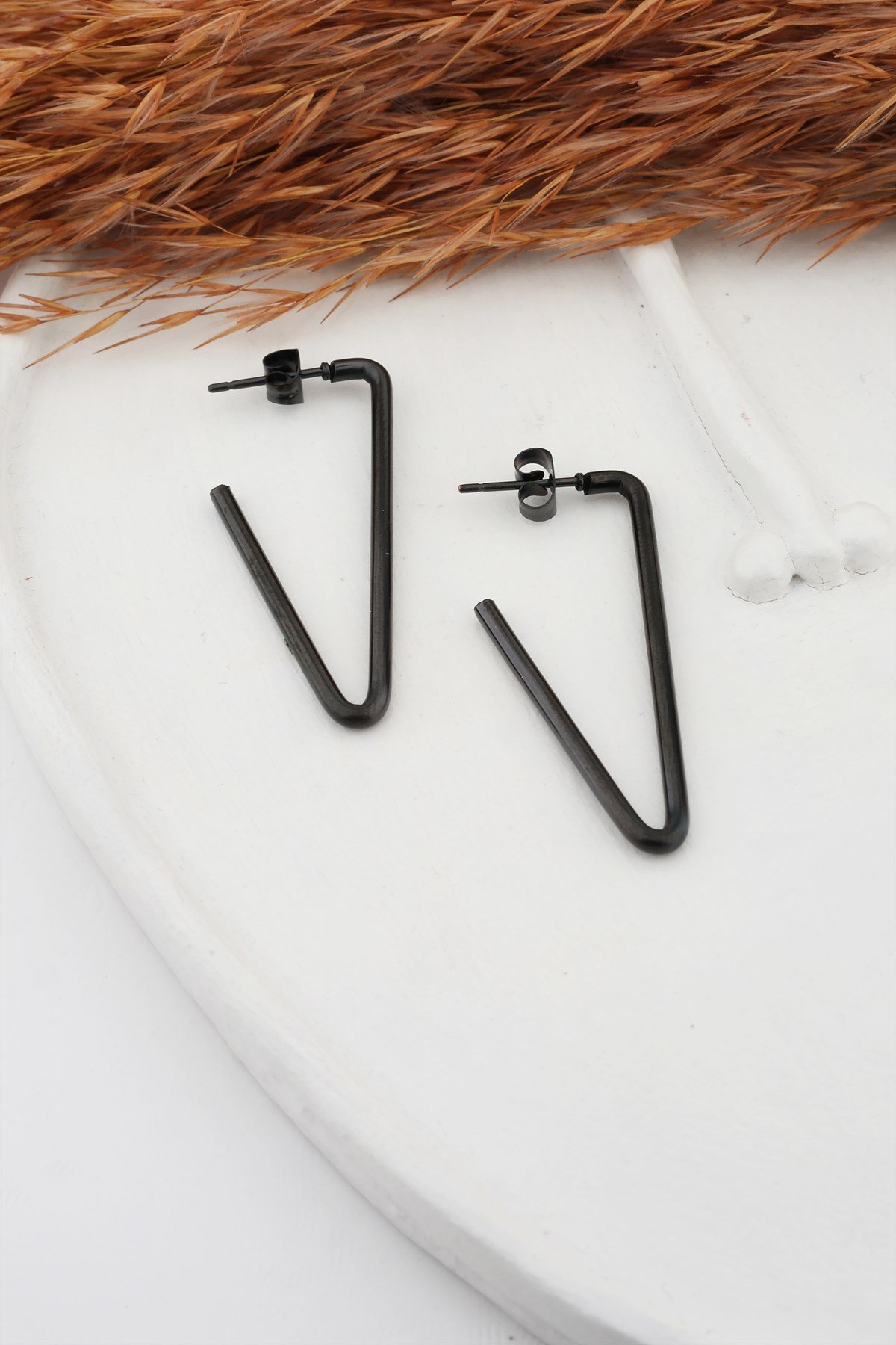 Kadın Çelik Basic Geometrik 4 cm V Model Küpe