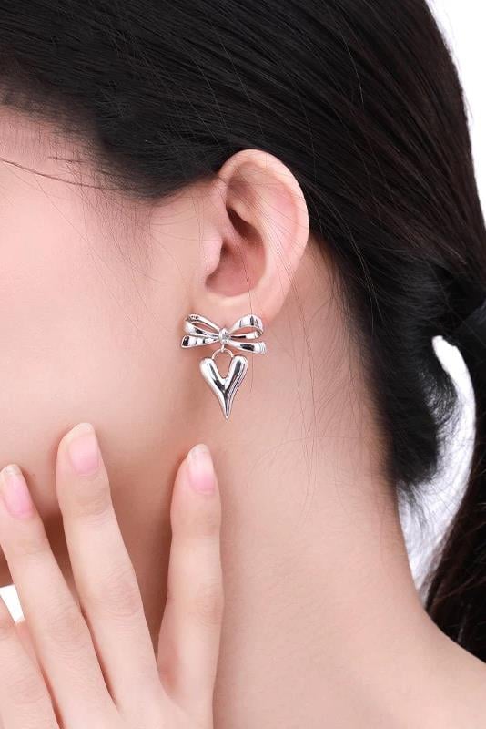 Kadın Özel Tasarım Kalp ve Kurdele Model Küpe ZYN9