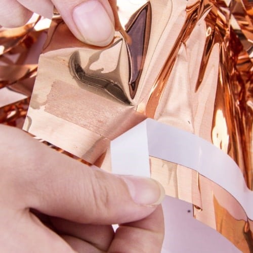 Rose Saçaklı Metalize Masa Eteği